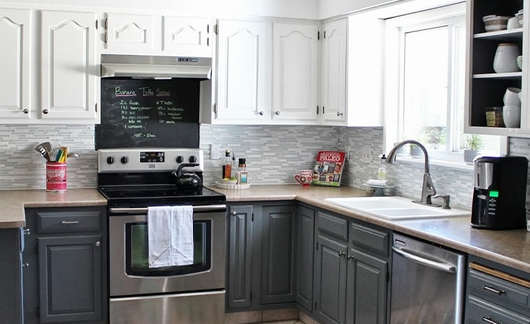 کابینت آشپزخانه ممبران 1 black white home cabinet min کابینت آشپزخانه ممبران