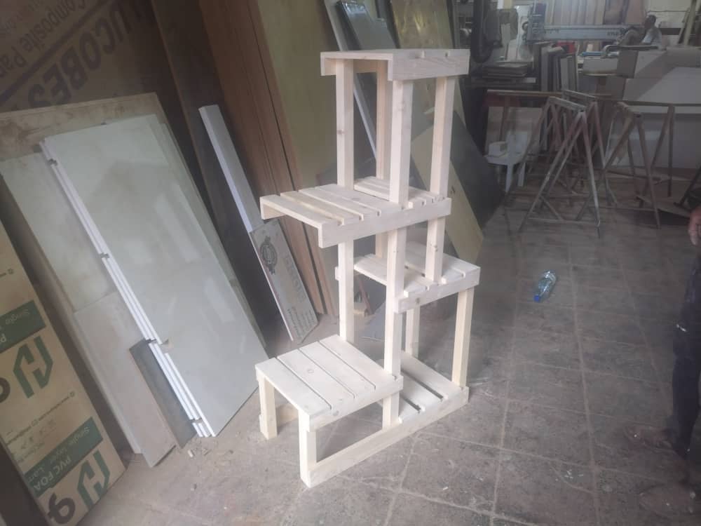 استند گلدان چوبی